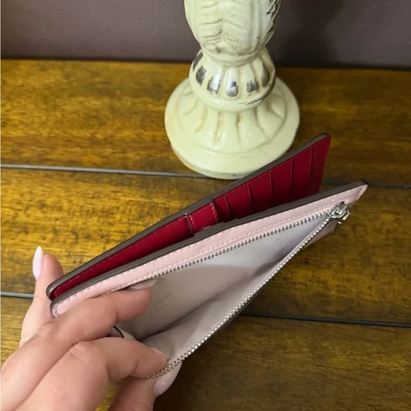 ✨NWOT - Kate Spade Madison Large Slim Bifold Wallet✨ - Picture 7 of 8